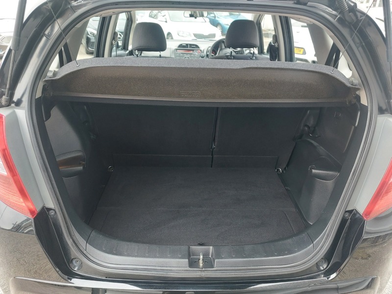 Used Honda Jazz 2011 for sale - 77328839: Photo 21