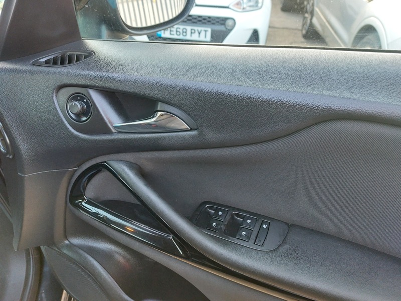 Used Vauxhall Zafira 2014 for sale - 77766040: Photo 21