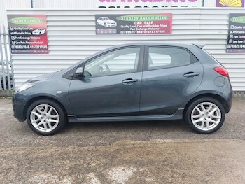 Used Mazda Mazda2 2011 for sale - 76547401: Photo