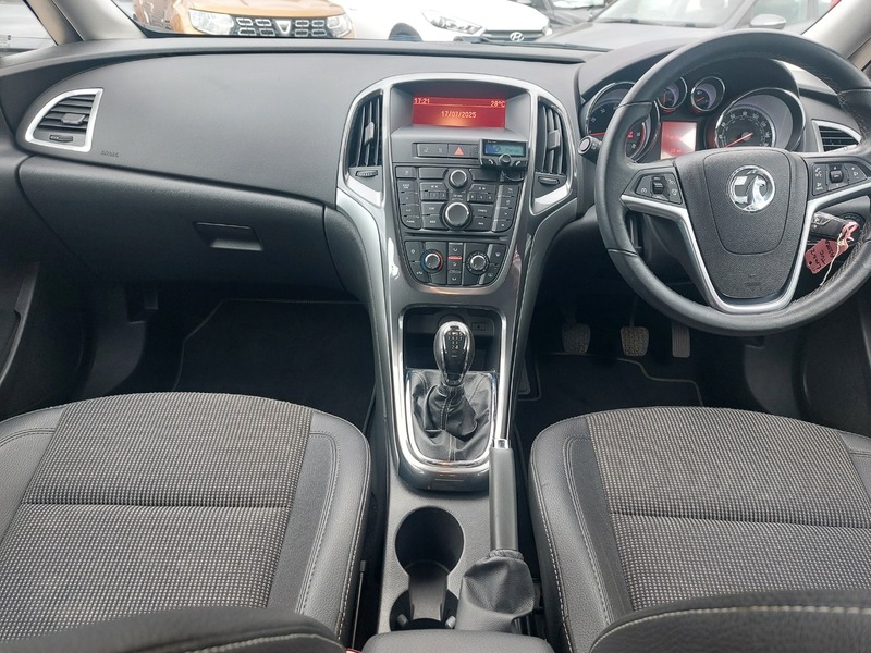 Used Vauxhall Astra 2012 for sale - 76605373: Photo 11