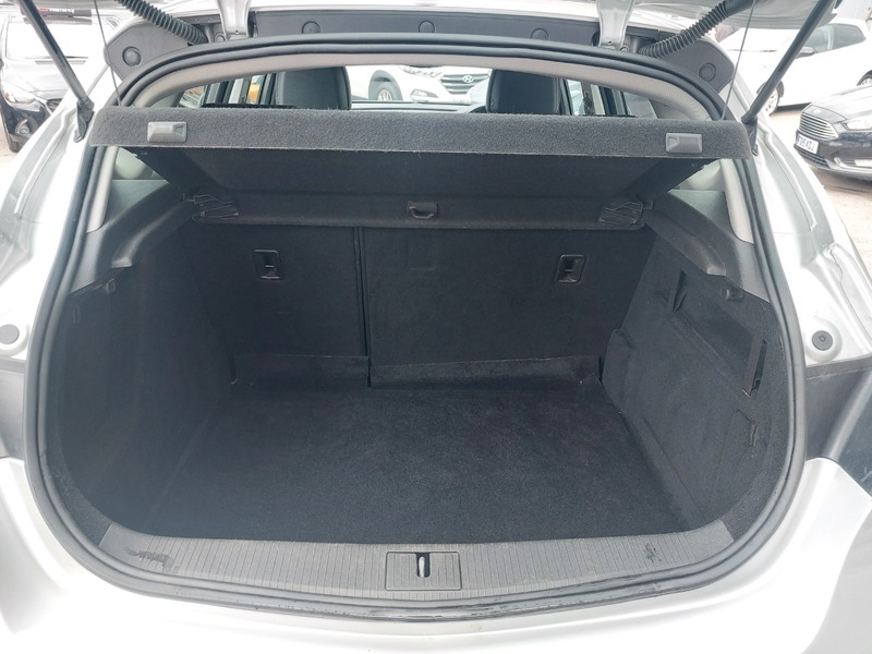 Used Vauxhall Astra 2012 for sale - 76605373: Photo 15