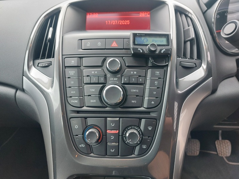 Used Vauxhall Astra 2012 for sale - 76605373: Photo 17