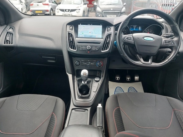 Used Ford Focus 2017 for sale - 76148420: Photo 11