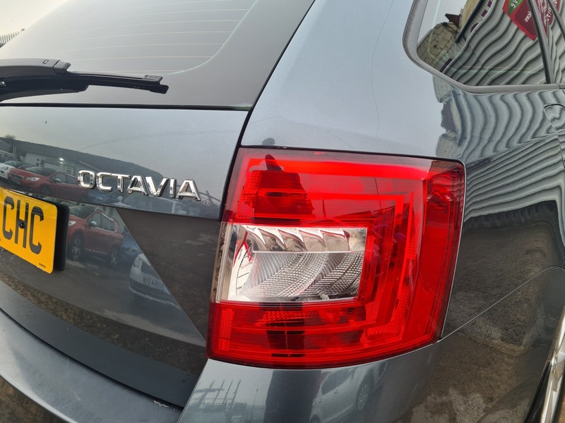 Used Skoda Octavia 2015 for sale - 77384897: Photo 32