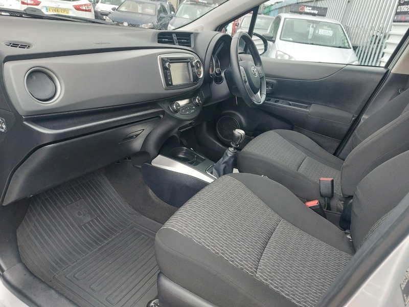 Used Toyota Yaris 2014 for sale - 77395028: Photo 11