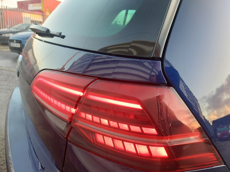 Used Volkswagen Golf 2017 for sale - 76962925: Photo 13