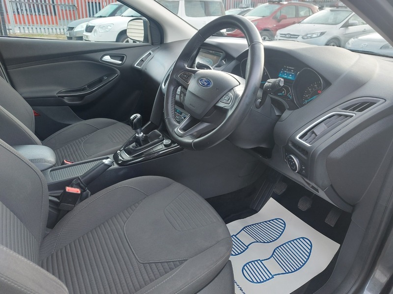 Used Ford Focus 2015 for sale - 77213209: Photo 9