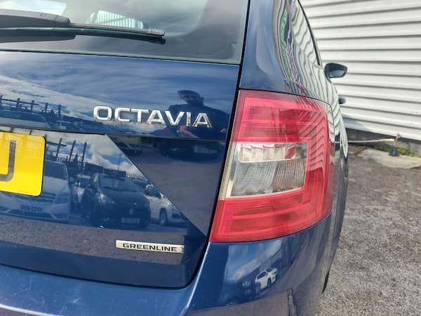 Used Skoda Octavia 2015 for sale - 75986918: Photo 30