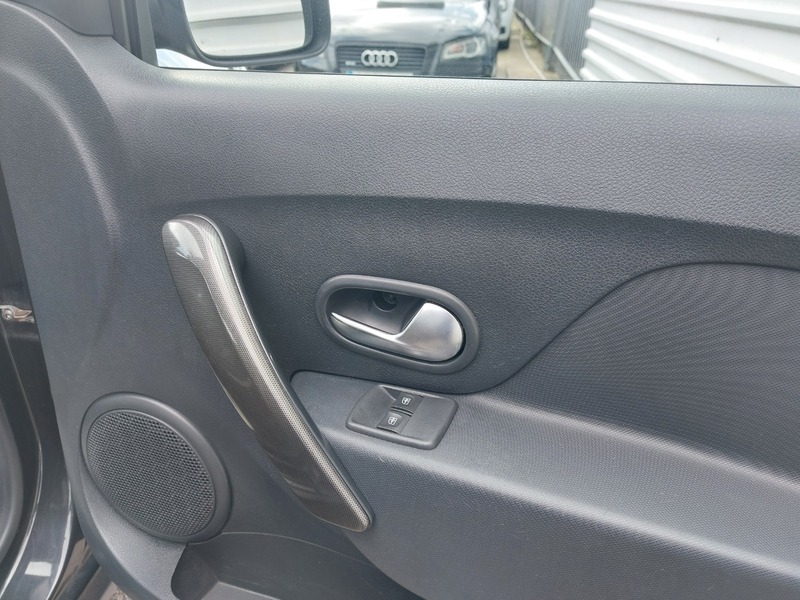 Used Dacia Sandero Stepway 2017 for sale - 78056790: Photo 22