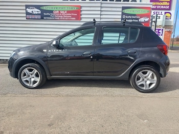 Used Dacia Sandero Stepway 2017 for sale - 78056790: Photo