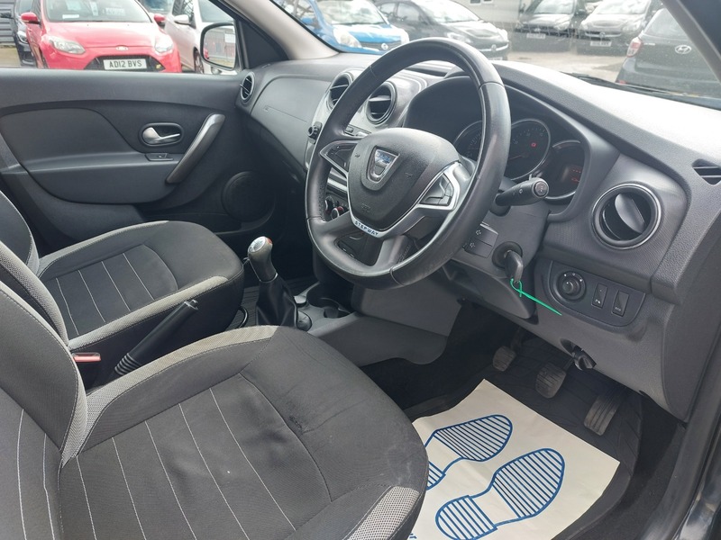 Used Dacia Sandero Stepway 2017 for sale - 78056790: Photo 9