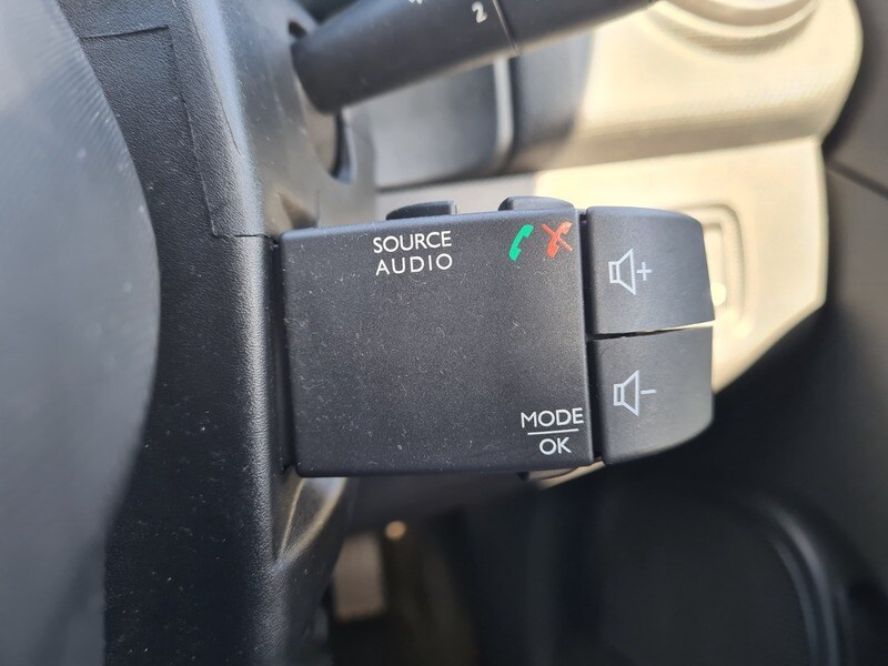 Used Renault Clio 2014 for sale - 77891441: Photo 11