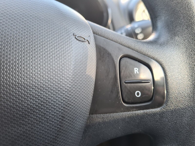 Used Renault Clio 2014 for sale - 77891441: Photo 13