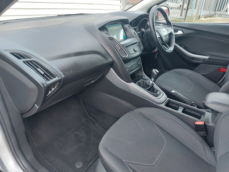 Used Ford Focus 2017 for sale - 77535621: Photo 11