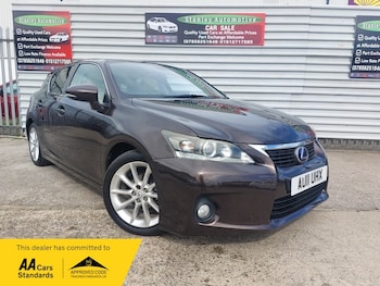 2011 - 200H SE-L