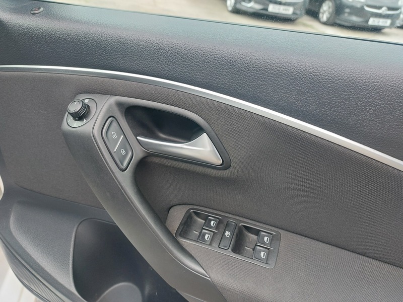 Used Volkswagen Polo 2014 for sale - 78140855: Photo 22