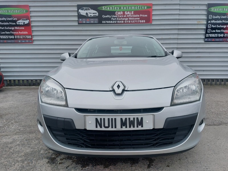 Used Renault Megane 2011 for sale - 77609608: Photo 2