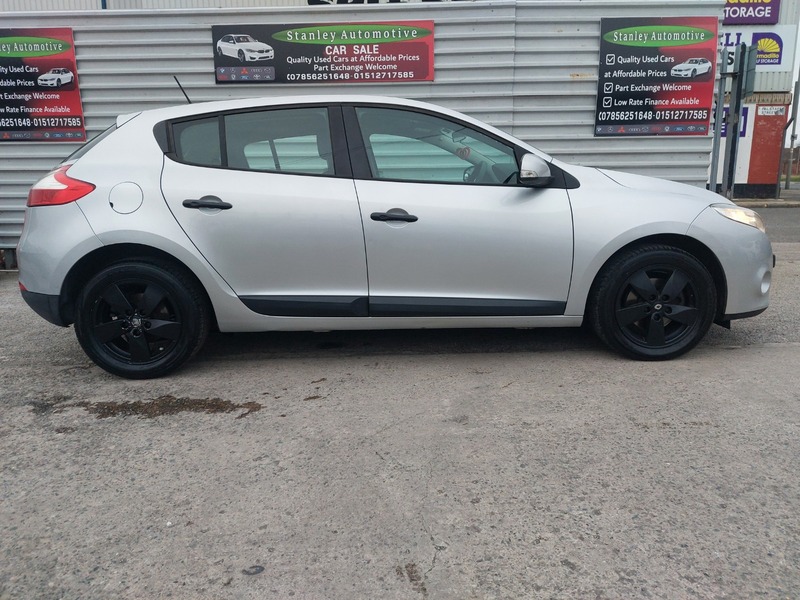 Used Renault Megane 2011 for sale - 77609608: Photo 8
