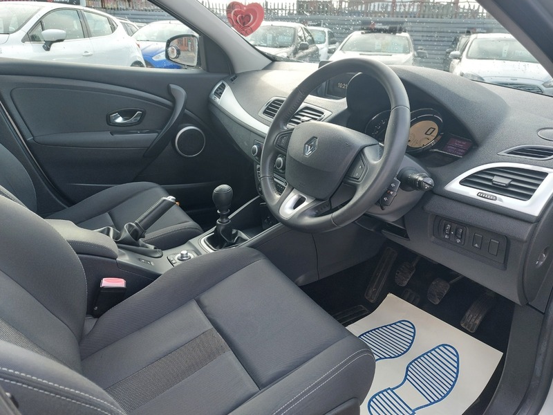 Used Renault Megane 2011 for sale - 77609608: Photo 9