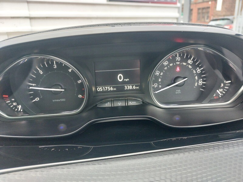 Used Peugeot 2008 2015 for sale - 77384934: Photo 16