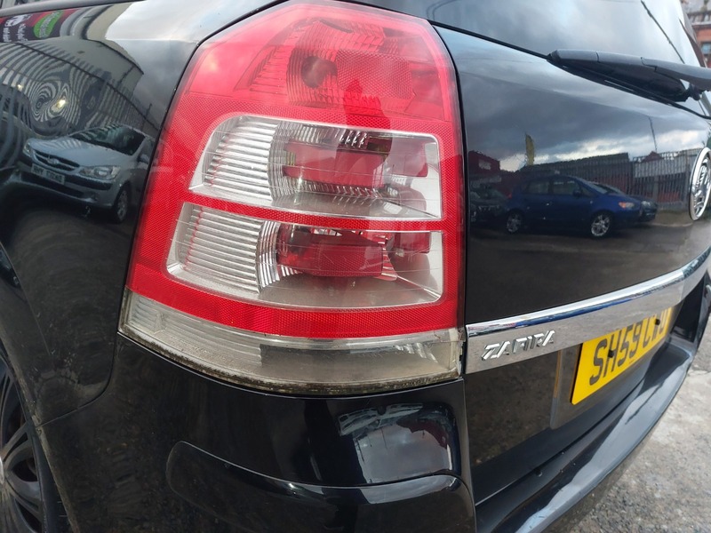 Used Vauxhall Zafira 2010 for sale - 76884555: Photo 20