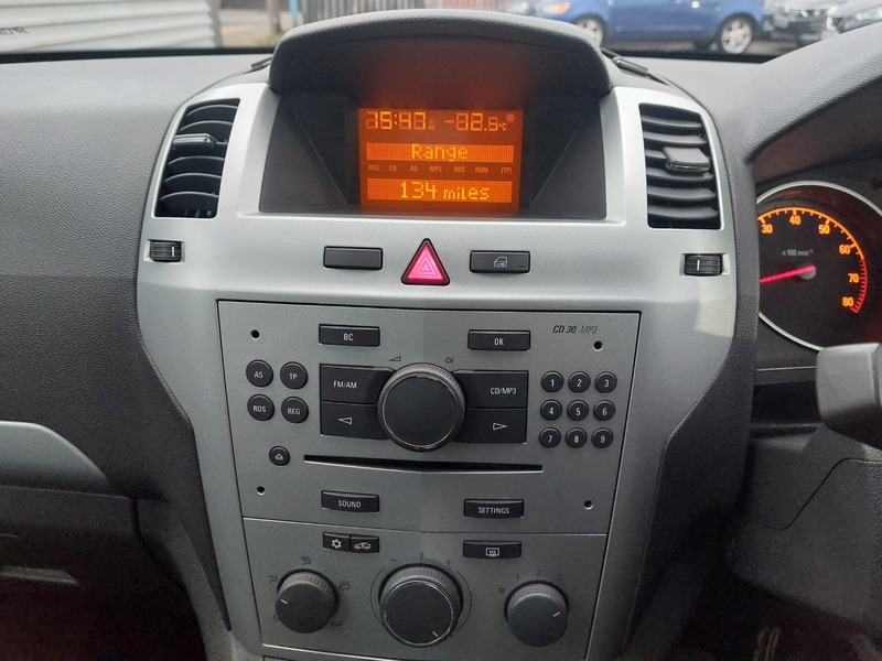 Used Vauxhall Zafira 2010 for sale - 76884555: Photo 21