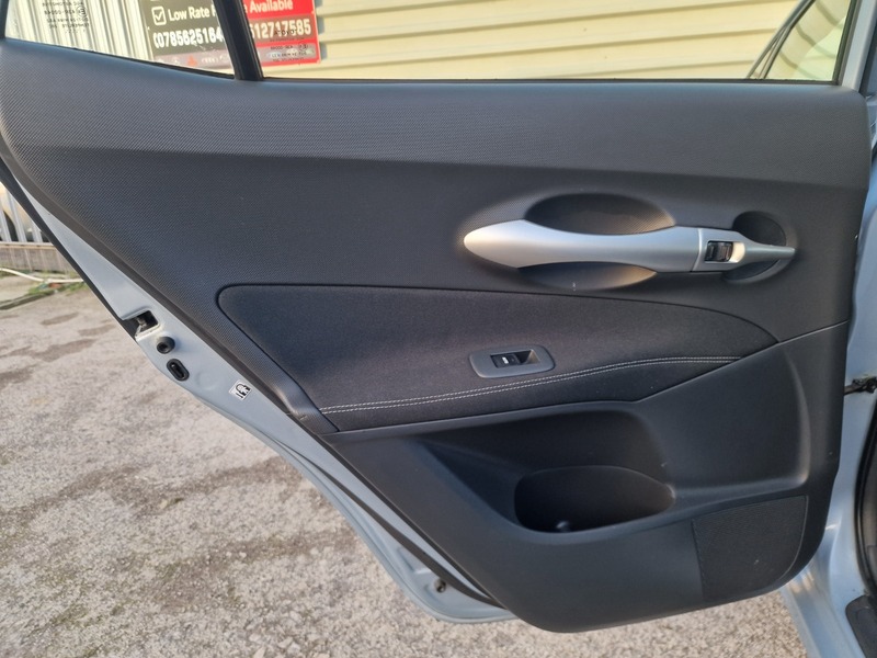 Used Toyota Auris 2011 for sale - 77056515: Photo 33