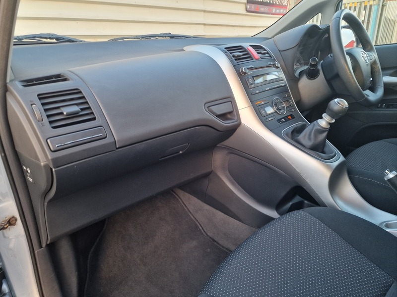Used Toyota Auris 2011 for sale - 77056515: Photo 37