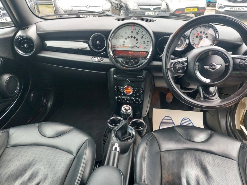 Used MINI Convertible 2014 for sale - 77303298: Photo 11