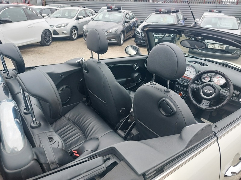 Used MINI Convertible 2014 for sale - 77303298: Photo 16