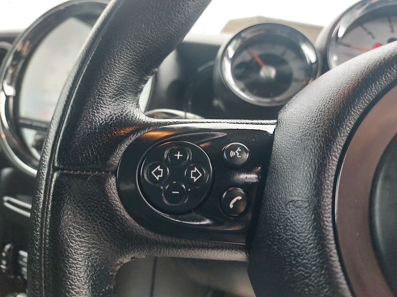 Used MINI Convertible 2014 for sale - 77303298: Photo 27