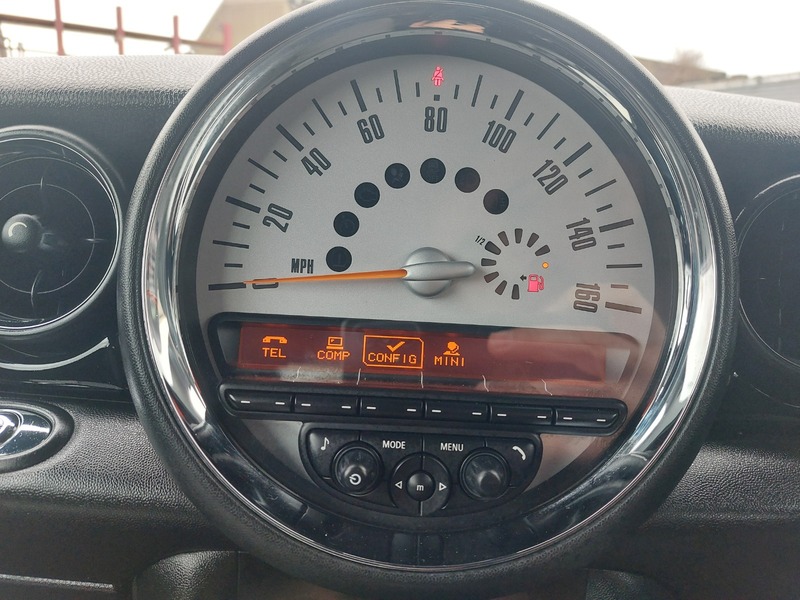 Used MINI Convertible 2014 for sale - 77303298: Photo 29