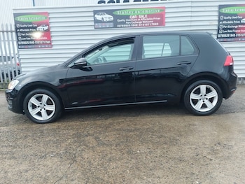 Used Volkswagen Golf 2015 for sale - 76547394: Photo
