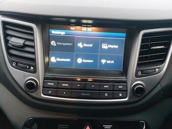 Used Hyundai TUCSON 2017 for sale - 76950874: Photo