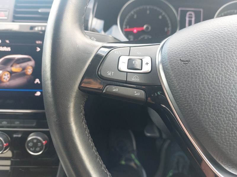 Used Volkswagen Golf 2018 for sale - 76686864: Photo 26