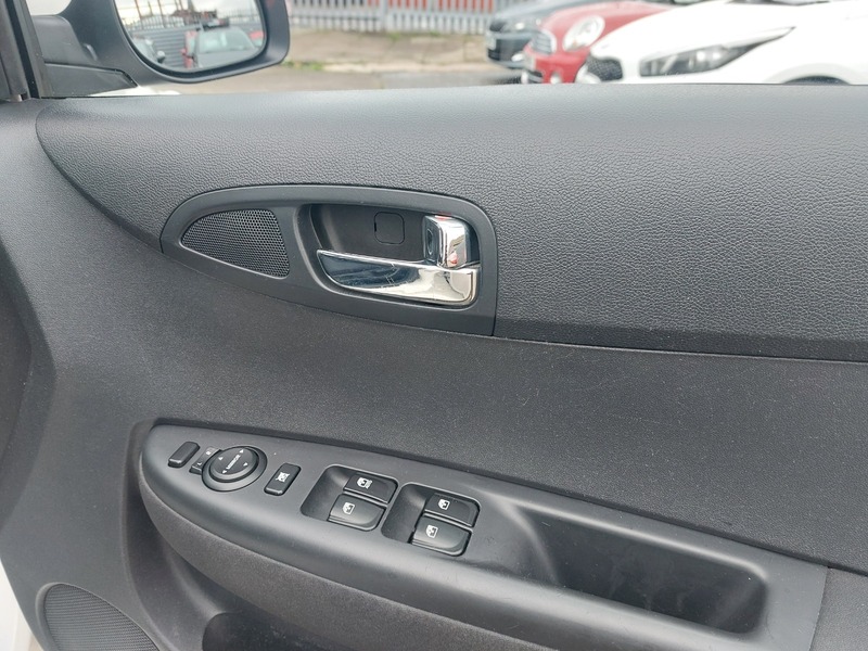 Used Hyundai i20 2014 for sale - 76547429: Photo 23