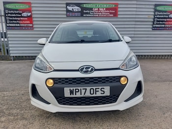 Used Hyundai i10 2017 for sale - 79409972: Photo