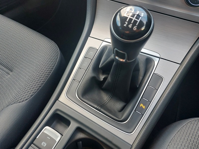 Used Volkswagen Golf 2015 for sale - 76784636: Photo 31