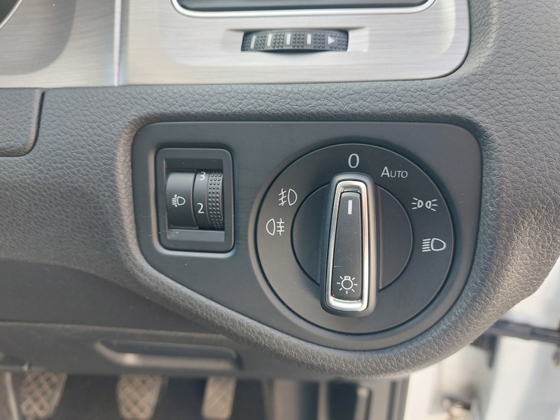 Used Volkswagen Golf 2015 for sale - 76784636: Photo 32