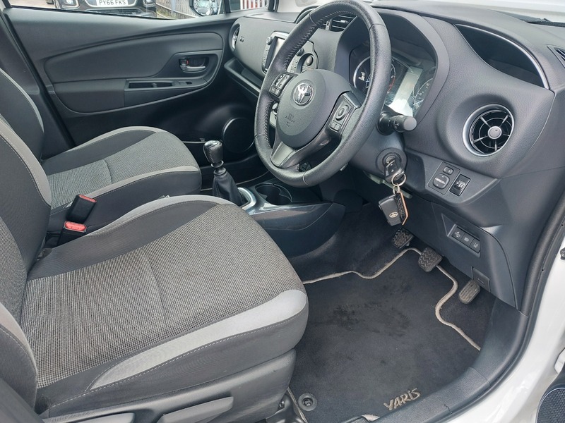 Used Toyota Yaris 2020 for sale - 76119419: Photo 10