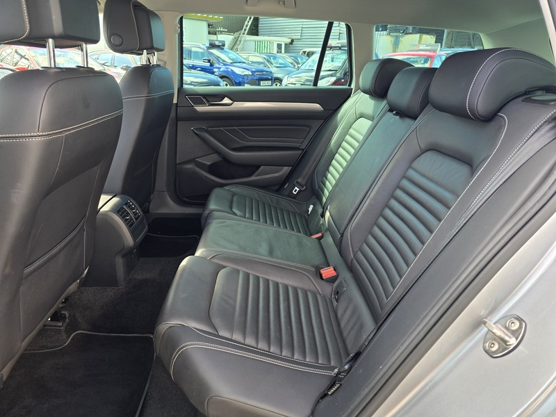 Used Volkswagen Passat 2020 for sale - 76570794: Photo 13