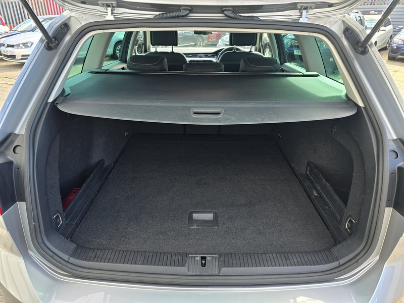 Used Volkswagen Passat 2020 for sale - 76570794: Photo 14