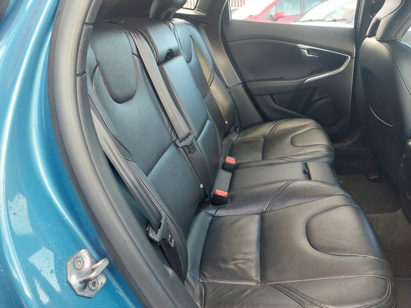 Used Volvo V40 2015 for sale - 77303305: Photo 12