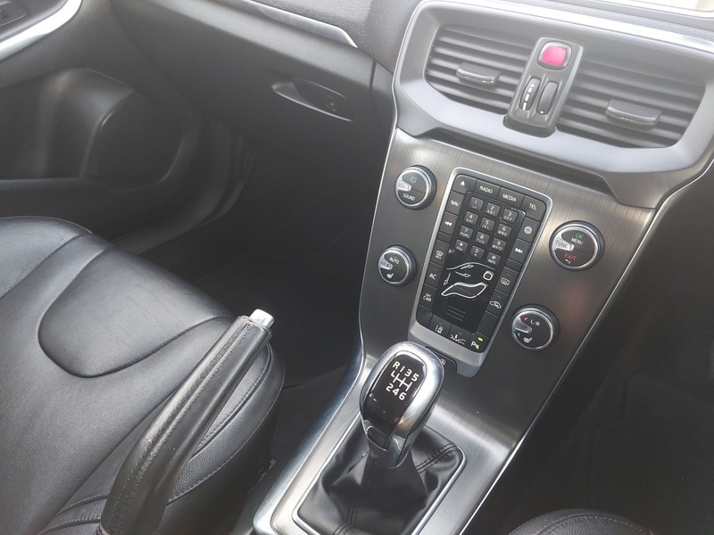 Used Volvo V40 2015 for sale - 77303305: Photo 19