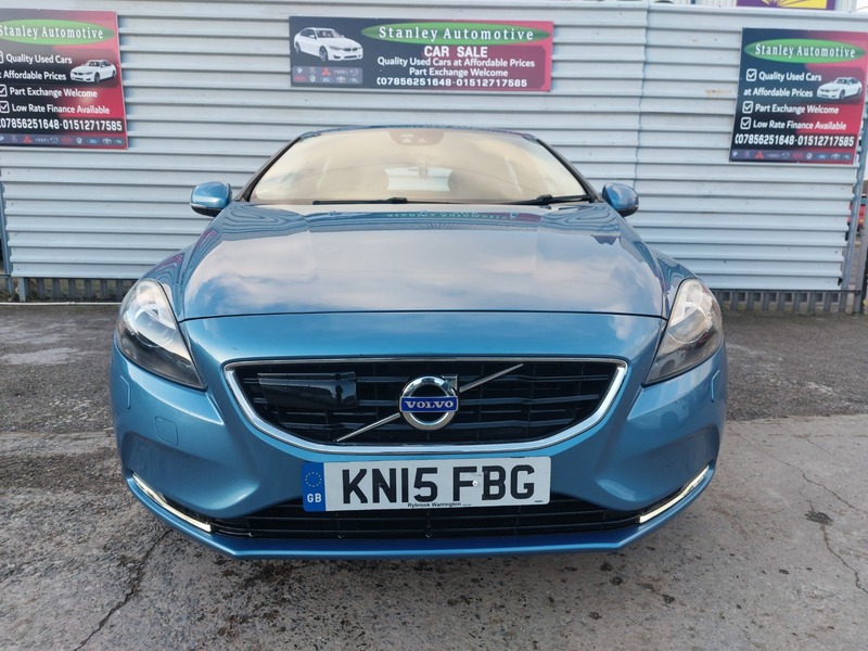 Used Volvo V40 2015 for sale - 77303305: Photo 2