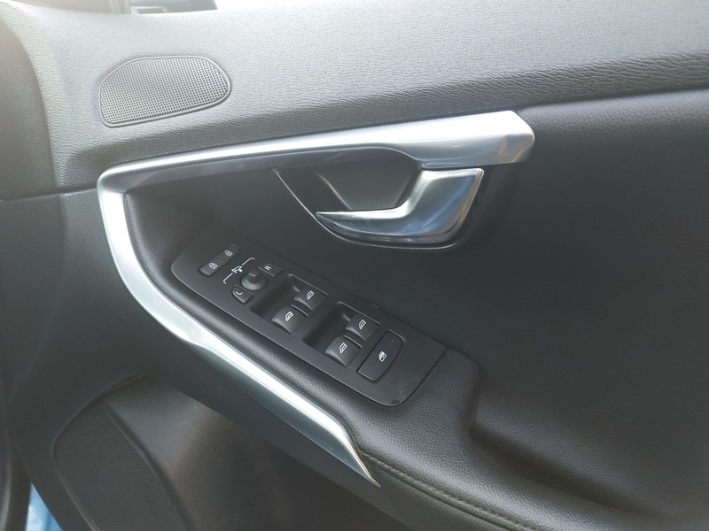 Used Volvo V40 2015 for sale - 77303305: Photo 22