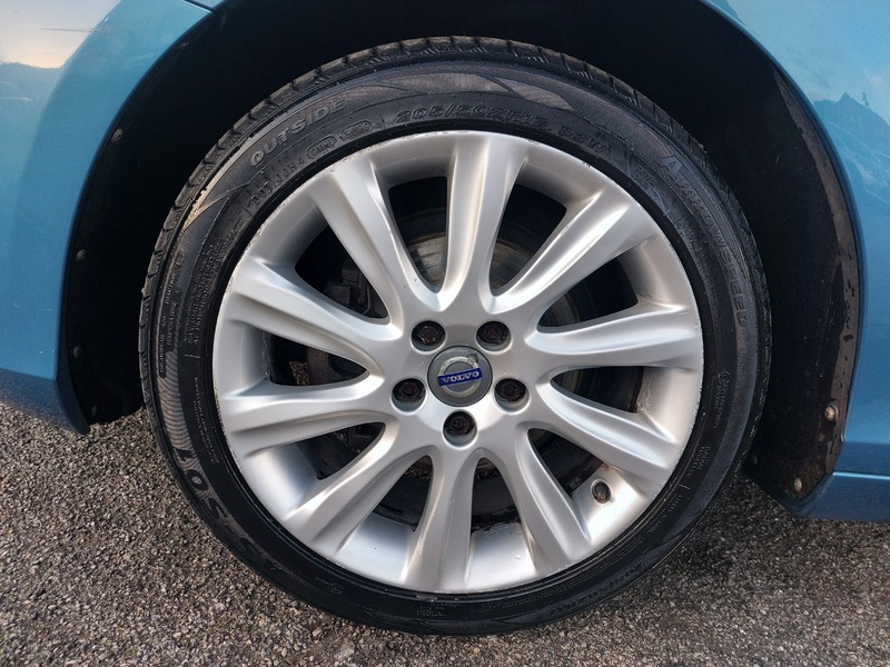 Used Volvo V40 2015 for sale - 77303305: Photo 23