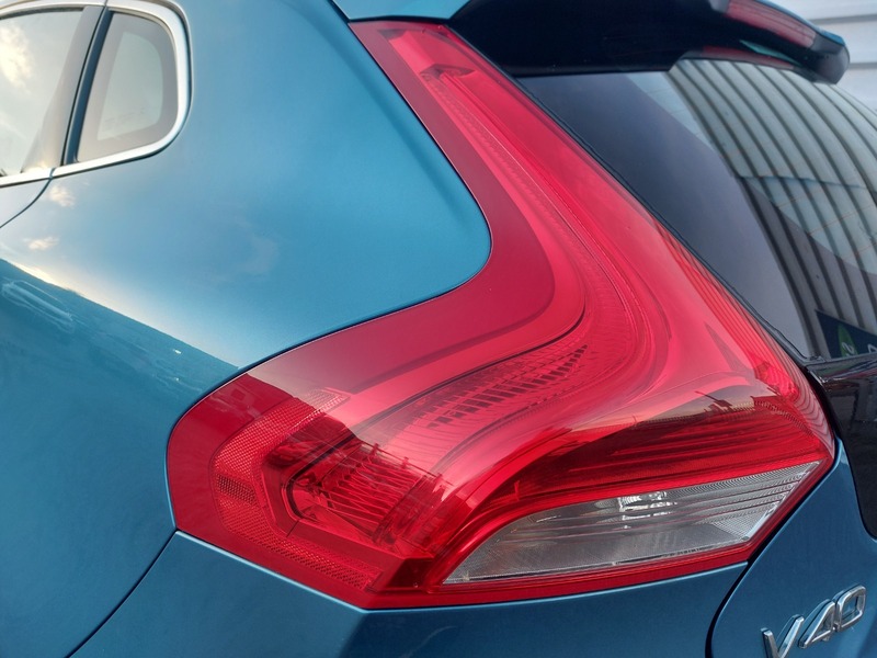 Used Volvo V40 2015 for sale - 77303305: Photo 29