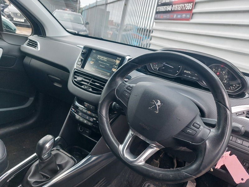 Used Peugeot 2008 2015 for sale - 77342373: Photo 10