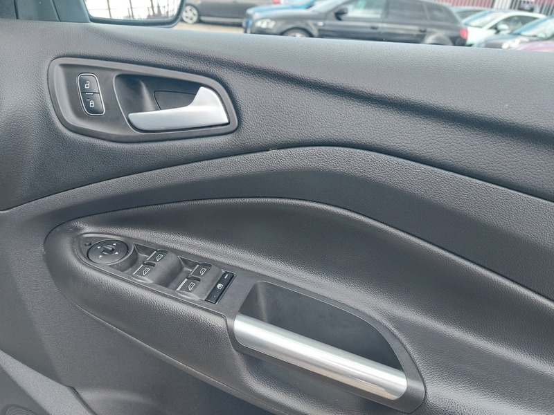 Used Ford Kuga 2018 for sale - 78201372: Photo 29